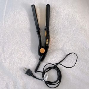 Perfect travel hair straightener